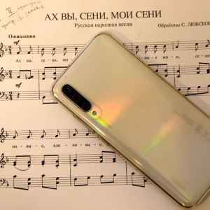 На конкурсе юных вокалистов на приз Ольги Сосновской в Санкт-Петербурге началось телефонное голосование